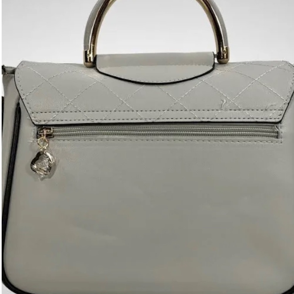 New cute purse. - Picture 2 of 5
